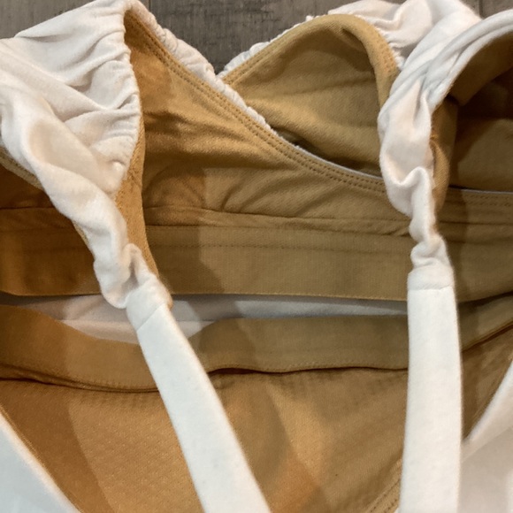 ⭐️ 2 for $10 OR $7 each ⭐️ Lululemon White ruched/cris-cross tank* US XS/US 3/4 - Picture 5 of 7